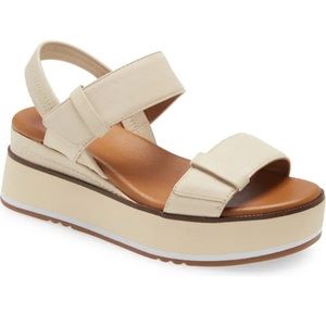 Caslon: Briana Platform Sandal (Women)